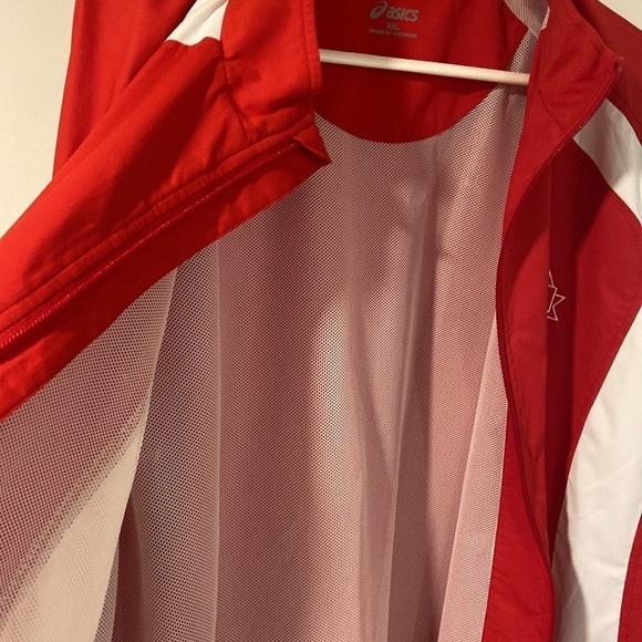 ASICS Windbreaker - Picture 5 of 9